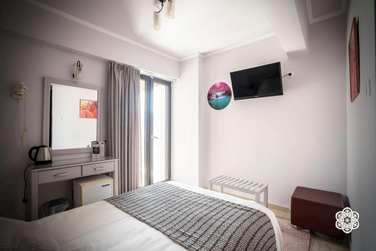 Aktaion Hotel Игуменица Экстерьер фото